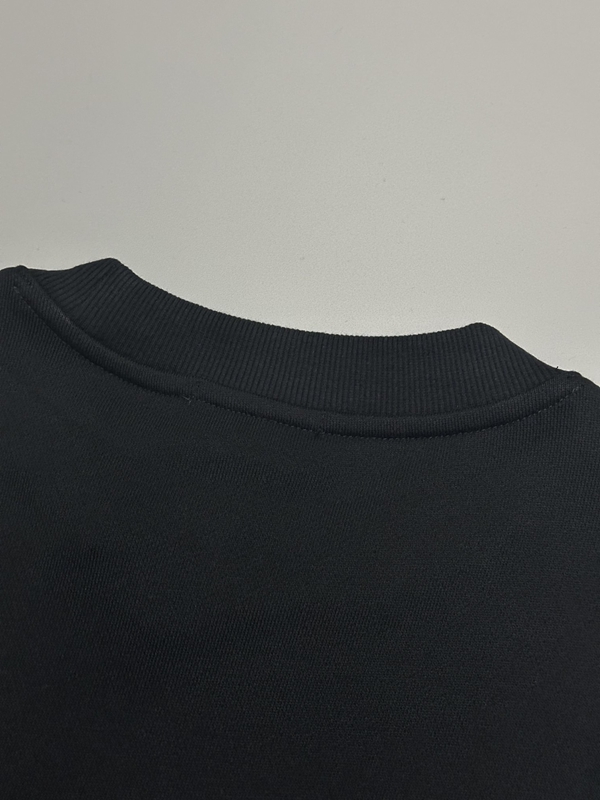 ブランドパーカー着用イメージ